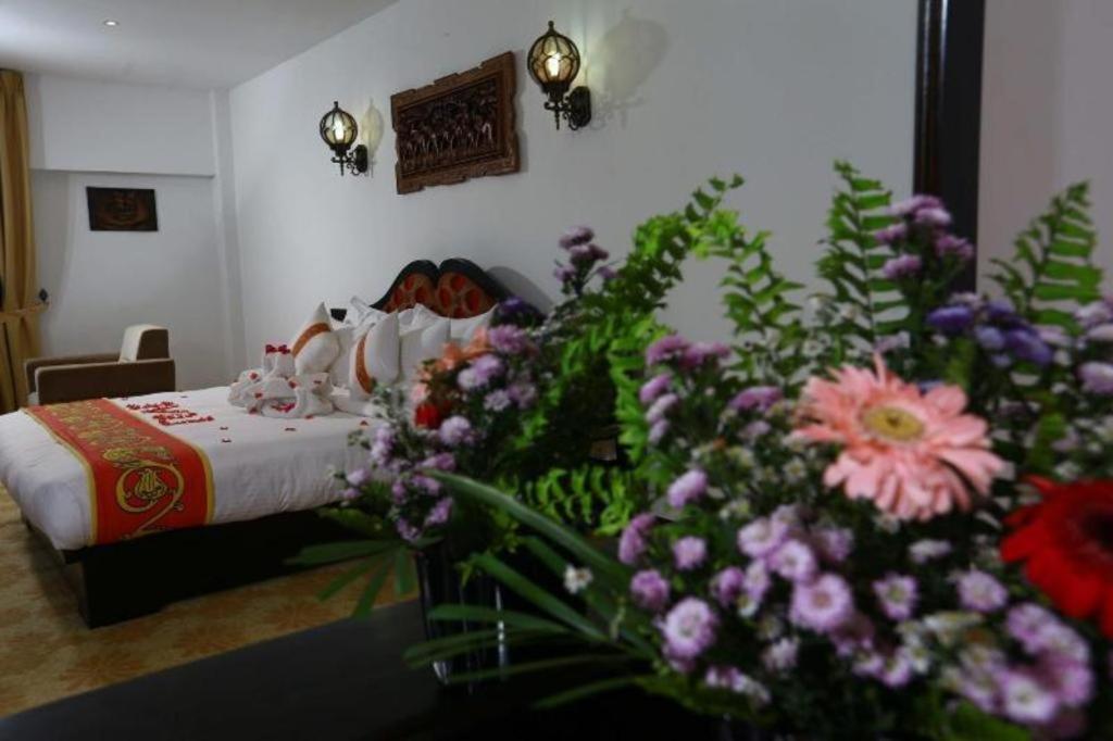 Royal Kandyan Buitenkant foto