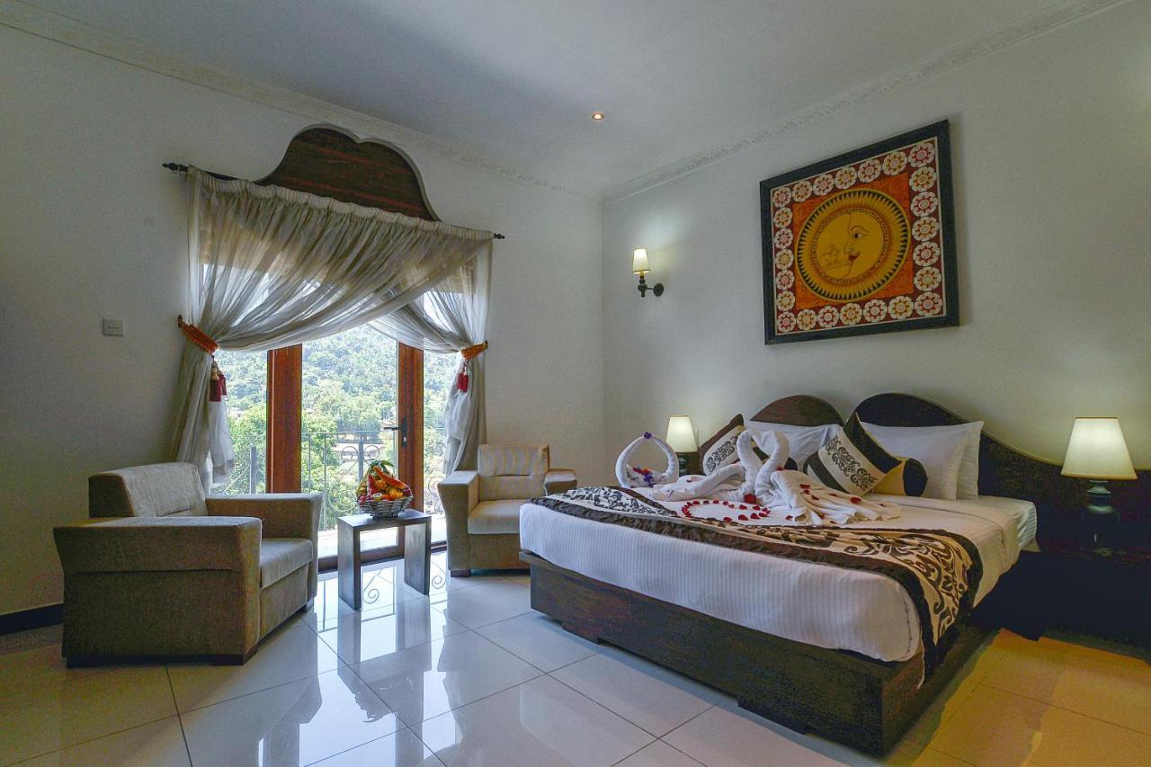 Royal Kandyan Buitenkant foto